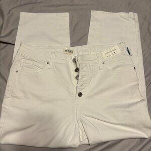 white maurices crop jeans